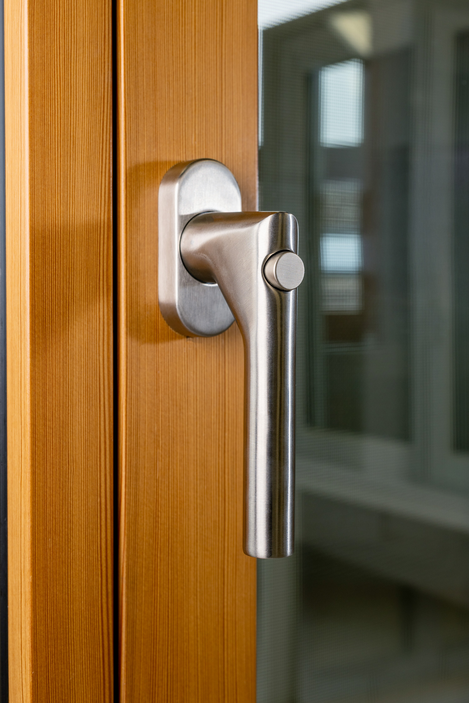 Griff Edelstahl matt mit Druckknopf